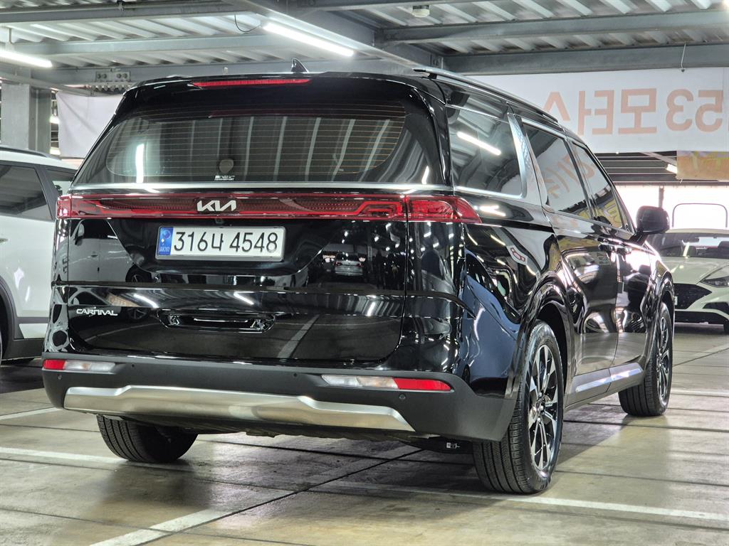 KIA Carnival - Vista 3