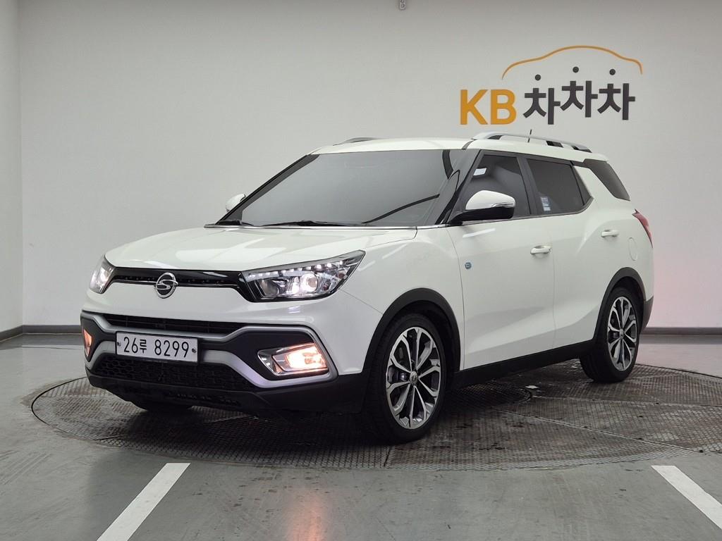 Ssangyong Tivoli 2017 Blanco - Importación desde Corea - HF Imports Iquique - Foto 1