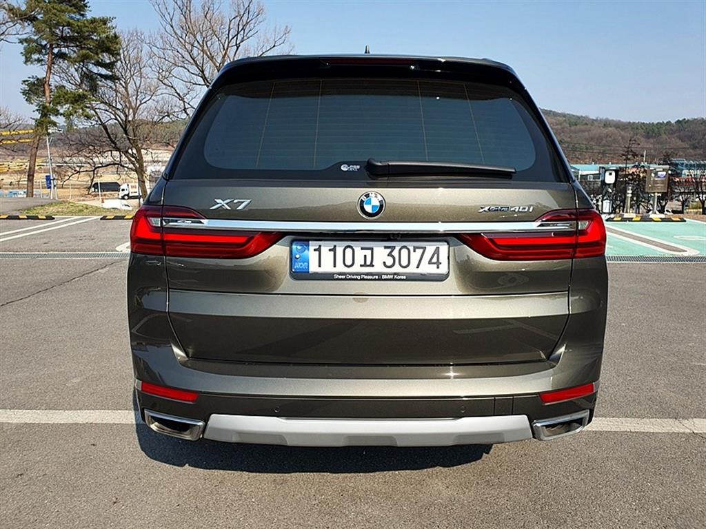 BMW X7 - Vista 5