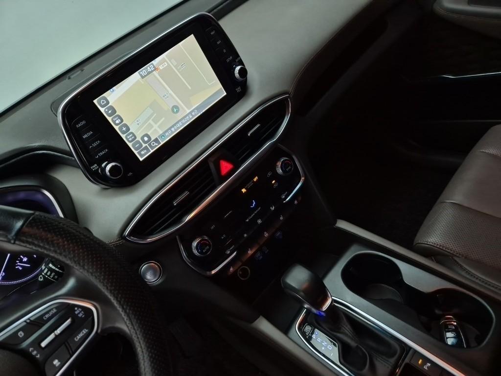 HYUNDAI Santa Fe - Vista 10