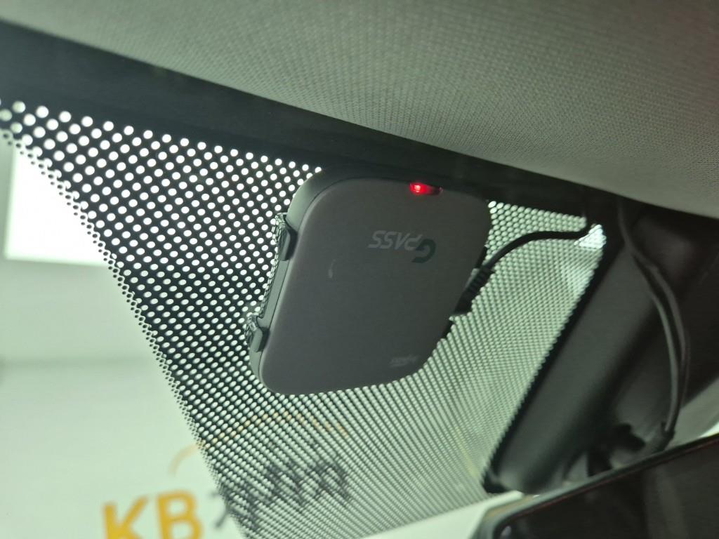 Honda Odyssey 2018 Gris - Importación desde Corea - HF Imports Iquique - Foto 18