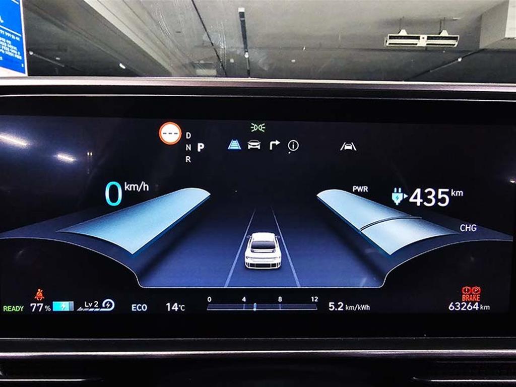 HYUNDAI Ioniq 6 - Vista 6