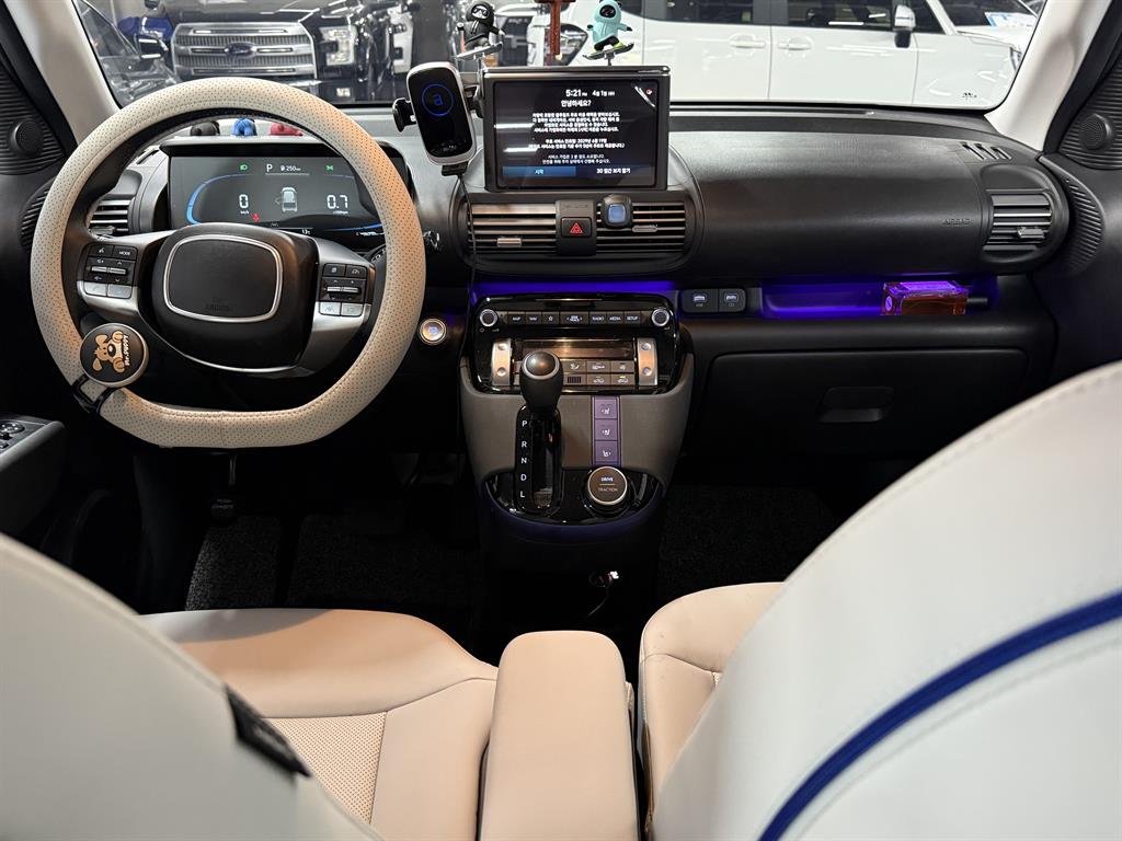 HYUNDAI Casper - Vista 7