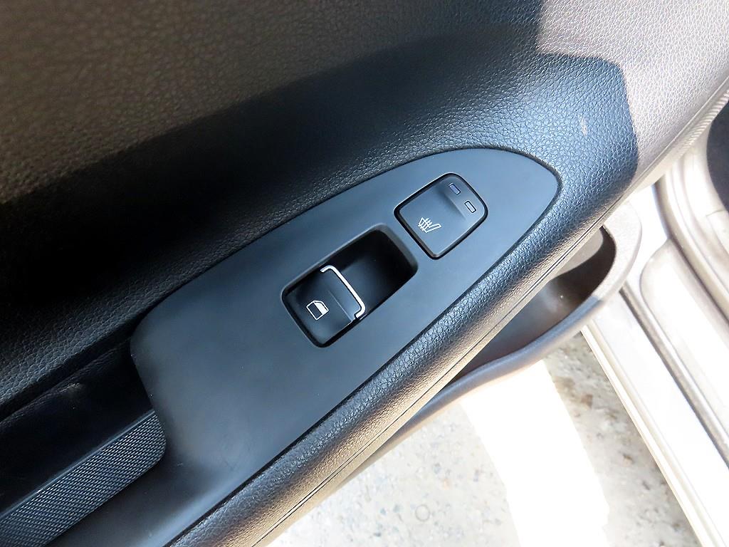 HYUNDAI Grandeur 2018 Gris - Importación desde Corea - HF Imports Iquique - Foto 17