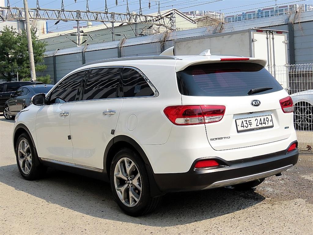 KIA Sorento - Vista 3