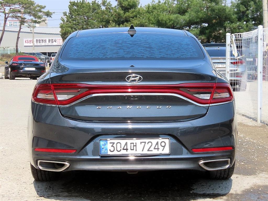 HYUNDAI Grandeur - Vista 4
