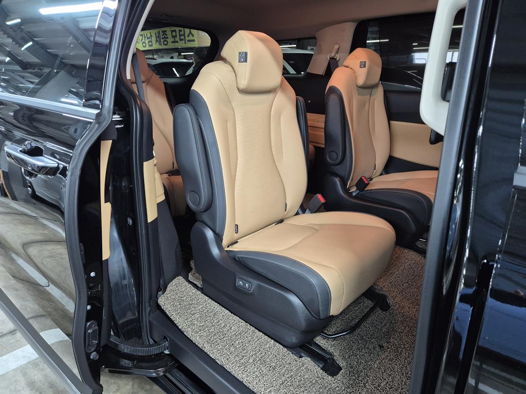 KIA Carnival 2023 Negro - Importación desde Corea - HF Imports Iquique - Foto 17