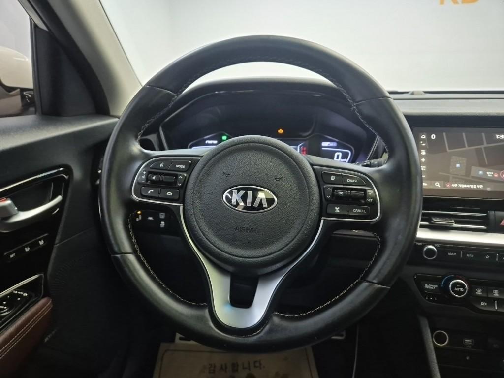 KIA Niro - Vista 12