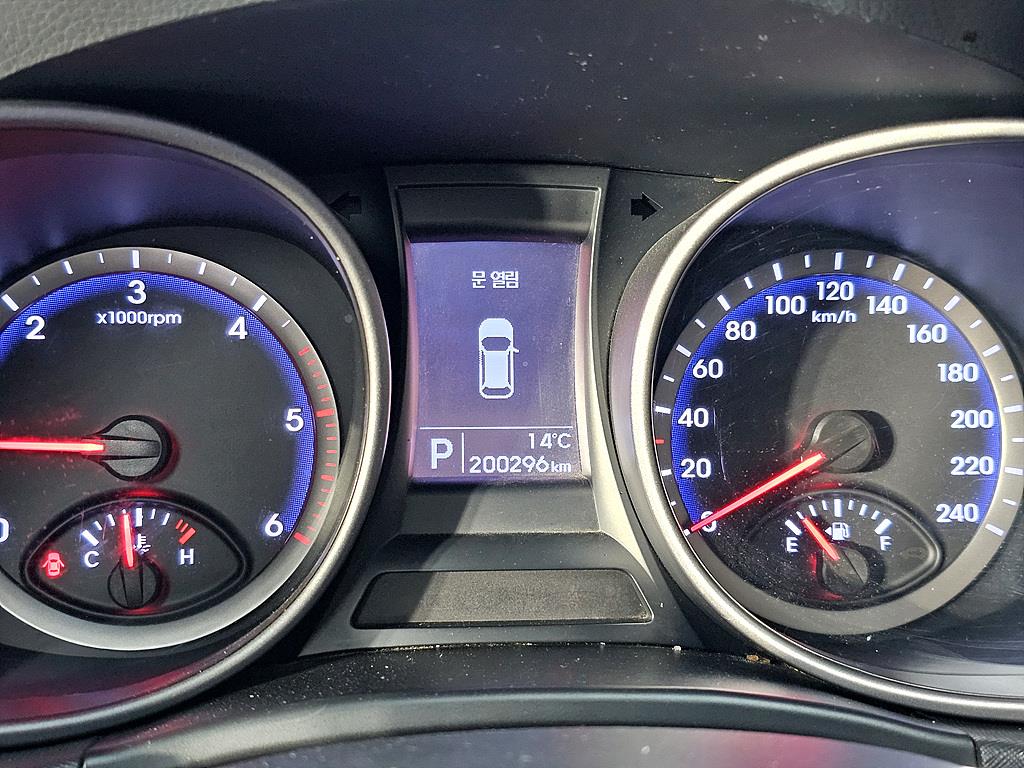 HYUNDAI Santa Fe - Vista 7