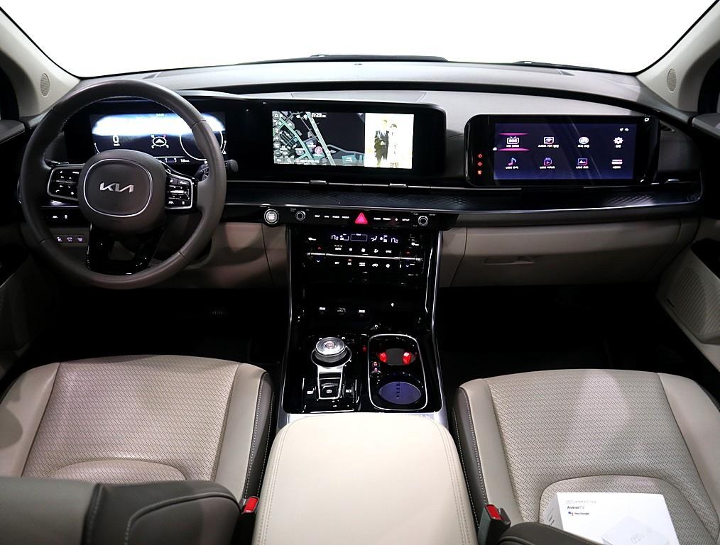 KIA Carnival - Vista 5