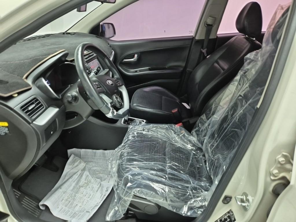 KIA Morning - Vista 11