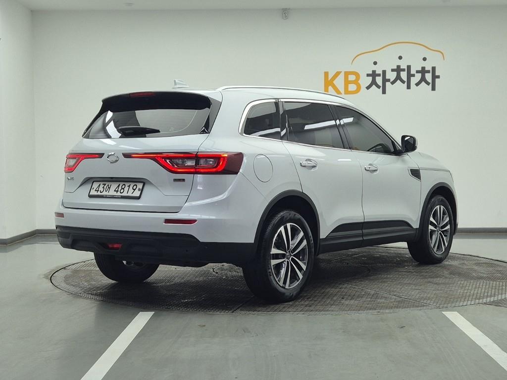 SAMSUNG QM6 - Vista 4