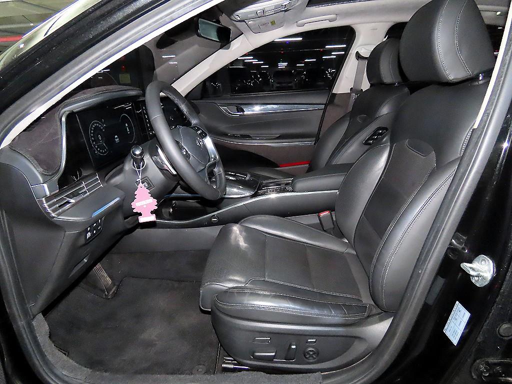 HYUNDAI Grandeur - Vista 6