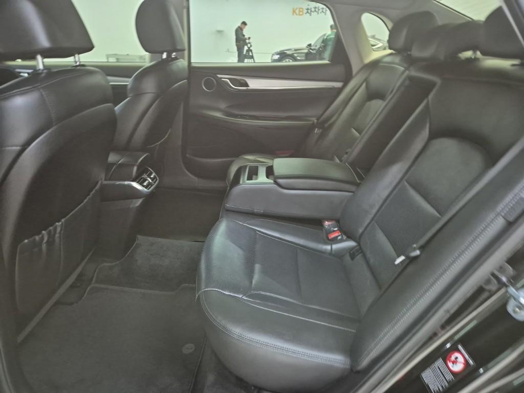 HYUNDAI Grandeur - Vista 12