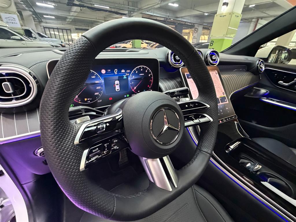 Mercedes Benz GLC Class - Vista 9