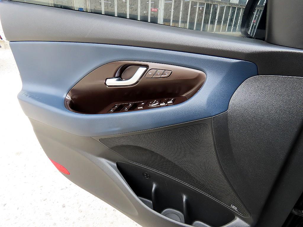 HYUNDAI i30 - Vista 11