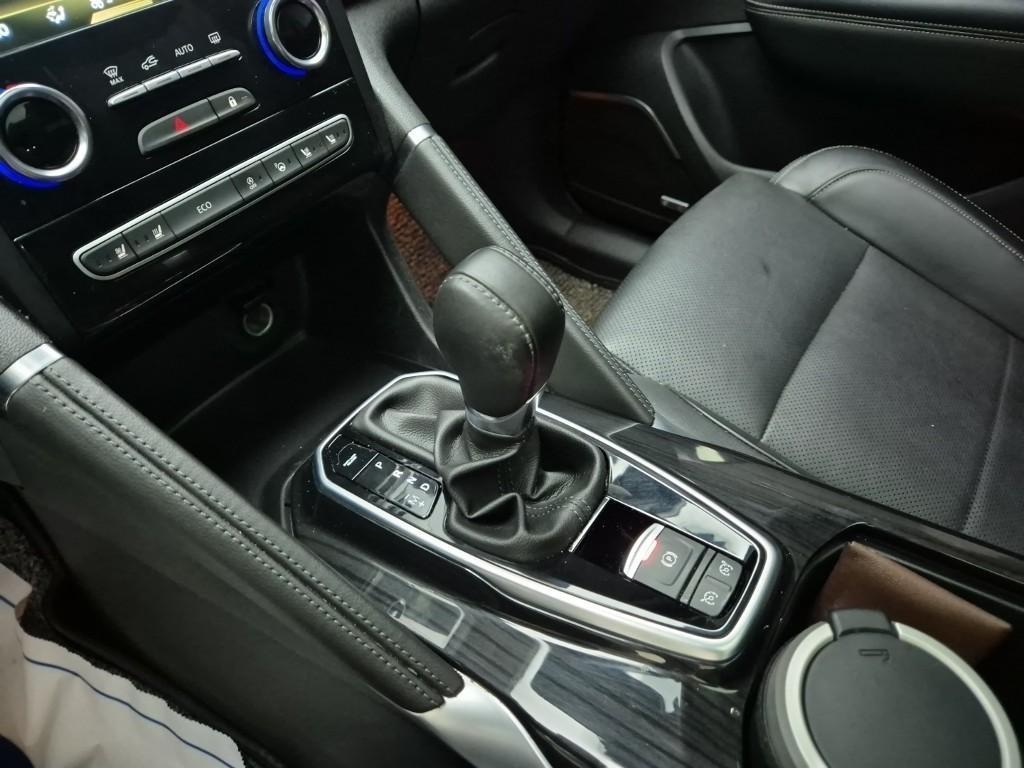 SAMSUNG QM6 - Vista 8