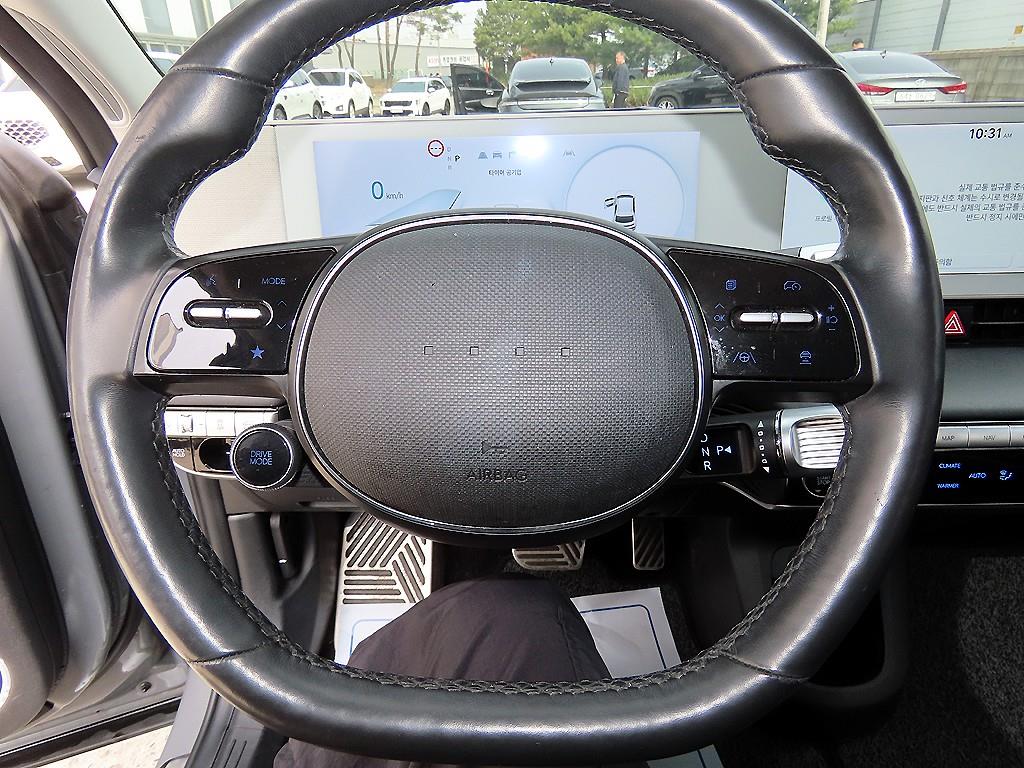 HYUNDAI Ioniq 5 - Vista 8