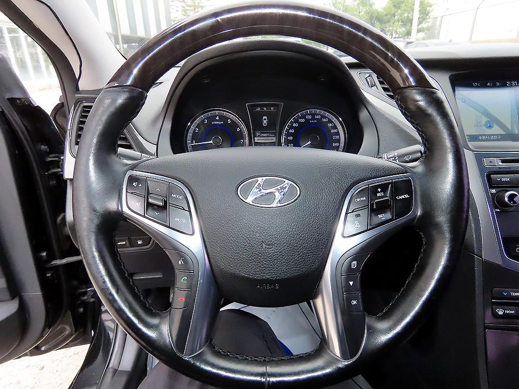 HYUNDAI Grandeur - Vista 8