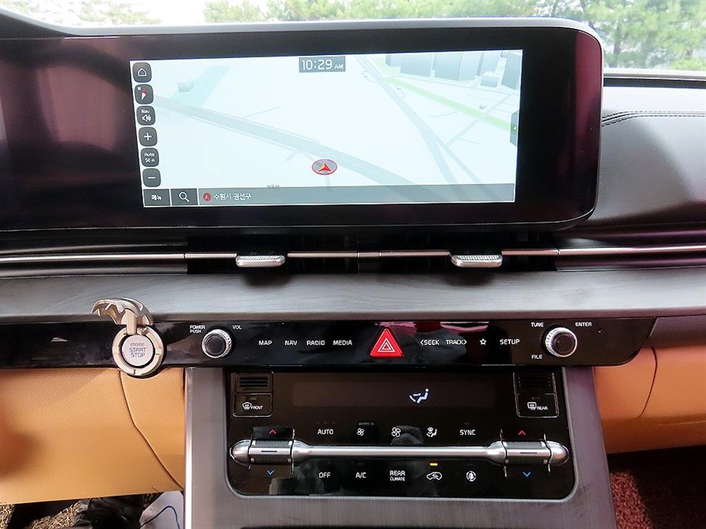 KIA Carnival - Vista 12