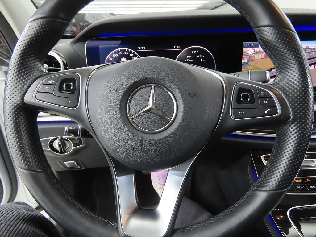 Mercedes Benz E class 2017 Plateado - Importación desde Corea - HF Imports Iquique - Foto 13