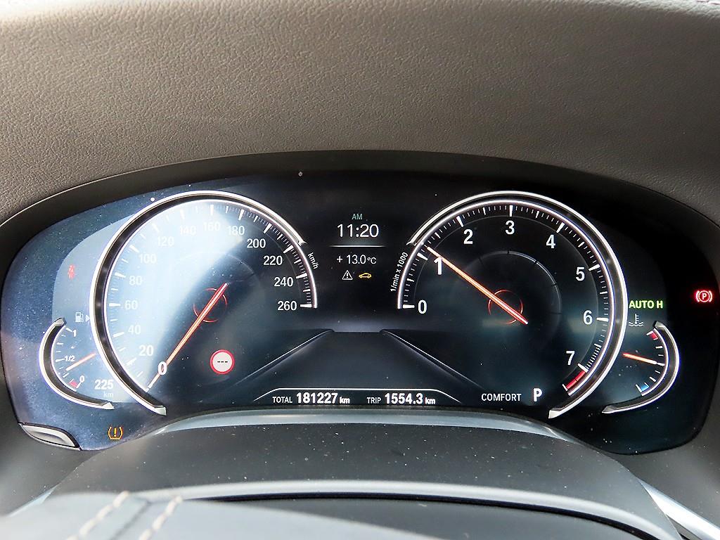 BMW 7 Series - Vista 9