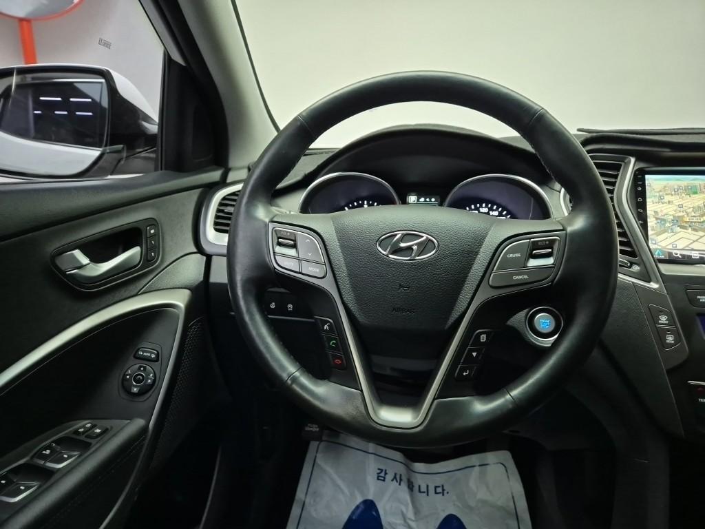 HYUNDAI Santa Fe - Vista 9