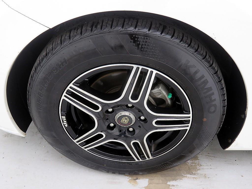 HYUNDAI Avante 2011 Blanco - Importación desde Corea - HF Imports Iquique - Foto 20