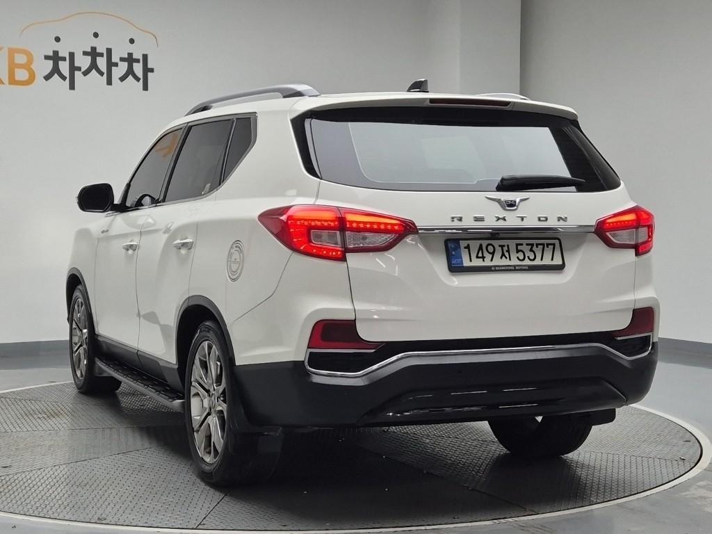 Ssangyong Rexton - Vista 5
