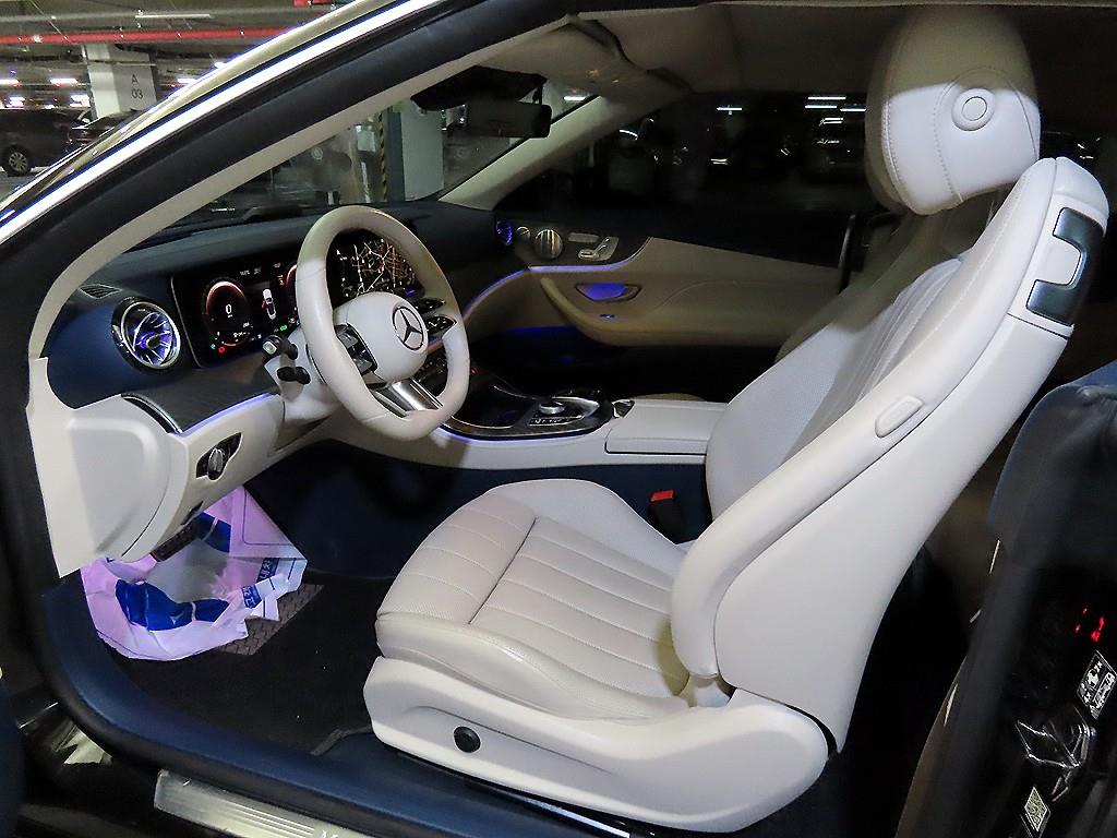 Mercedes Benz E class - Vista 8