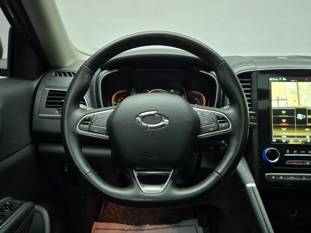 SAMSUNG QM6 - Vista 9