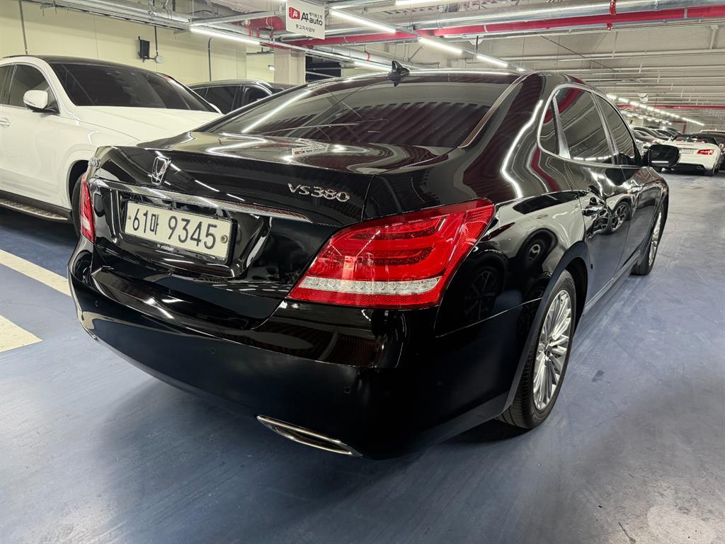 HYUNDAI Equus - Vista 6