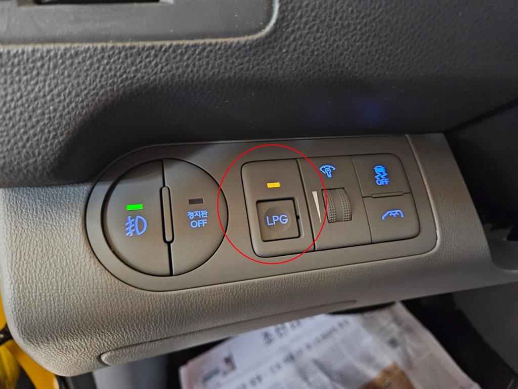 HYUNDAI Starex - Vista 10