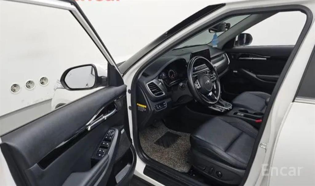 KIA Seltos - Vista 10