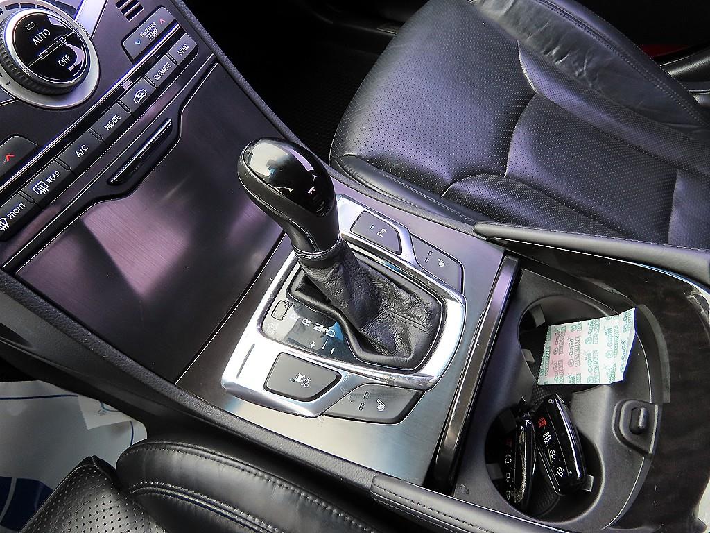 HYUNDAI Grandeur - Vista 11