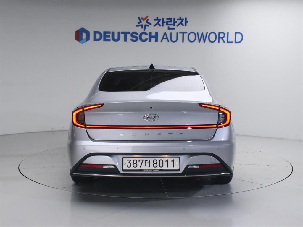 HYUNDAI Sonata - Vista 4