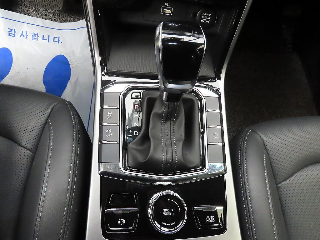 Ssangyong Korando - Vista 10