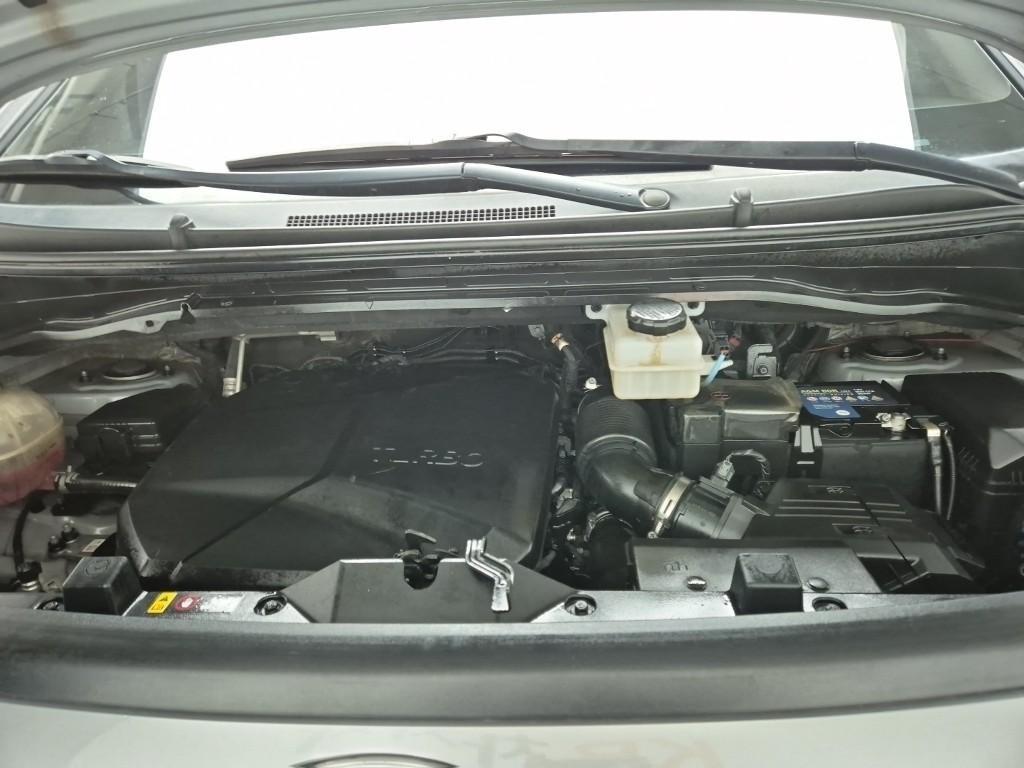 HYUNDAI Staria - Vista 5