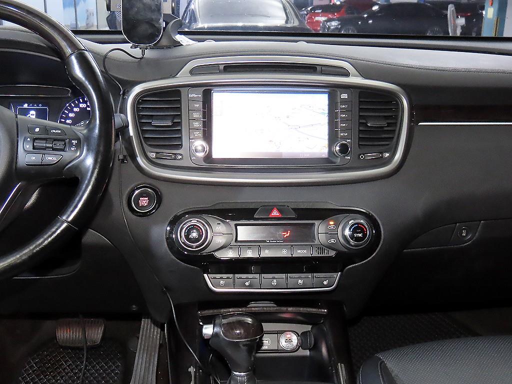 KIA Sorento - Vista 11