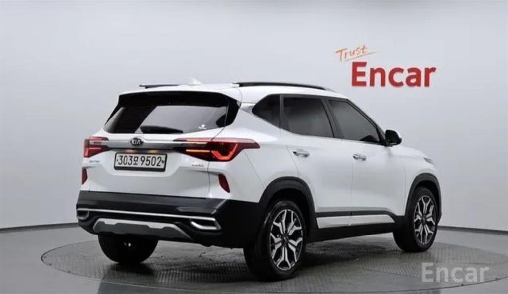 KIA Seltos - Vista 2