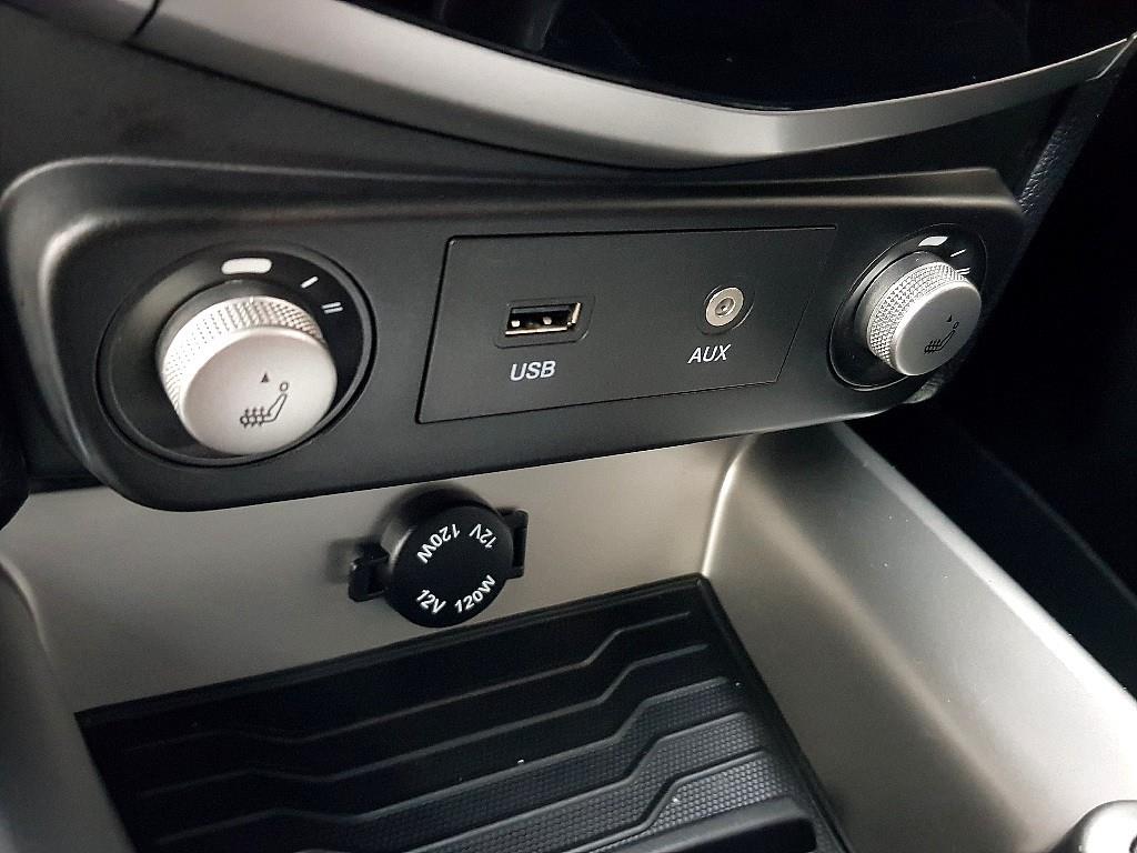 Ssangyong Tivoli 2019 Azul - Importación desde Corea - HF Imports Iquique - Foto 15