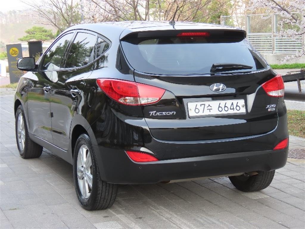 HYUNDAI Tucson - Vista 7