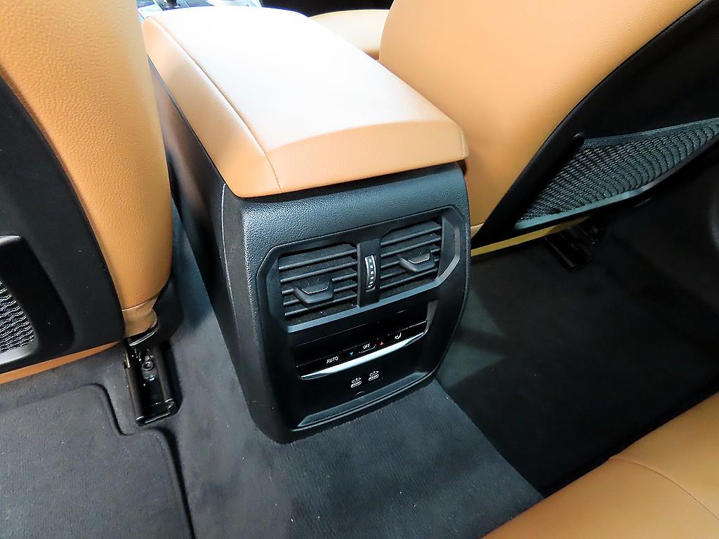 BMW 3 series 2022 Blanco - Importación desde Corea - HF Imports Iquique - Foto 16