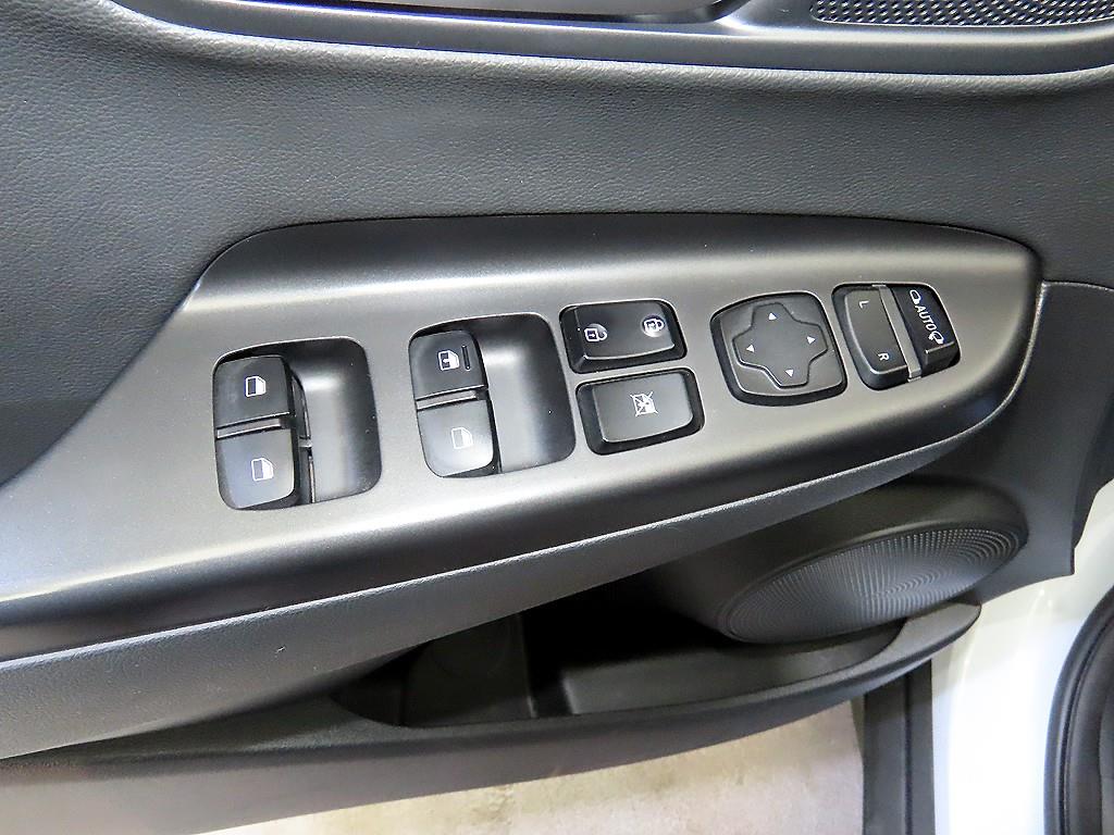 HYUNDAI Kona 2020 Blanco - Importación desde Corea - HF Imports Iquique - Foto 13