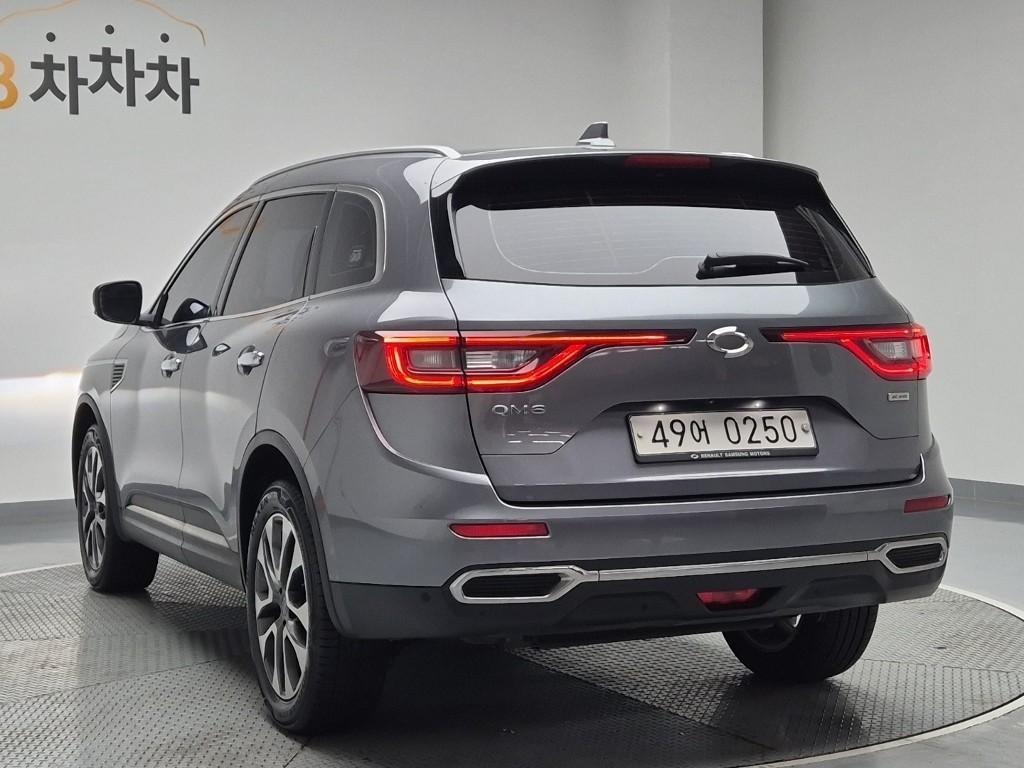 SAMSUNG QM6 - Vista 2