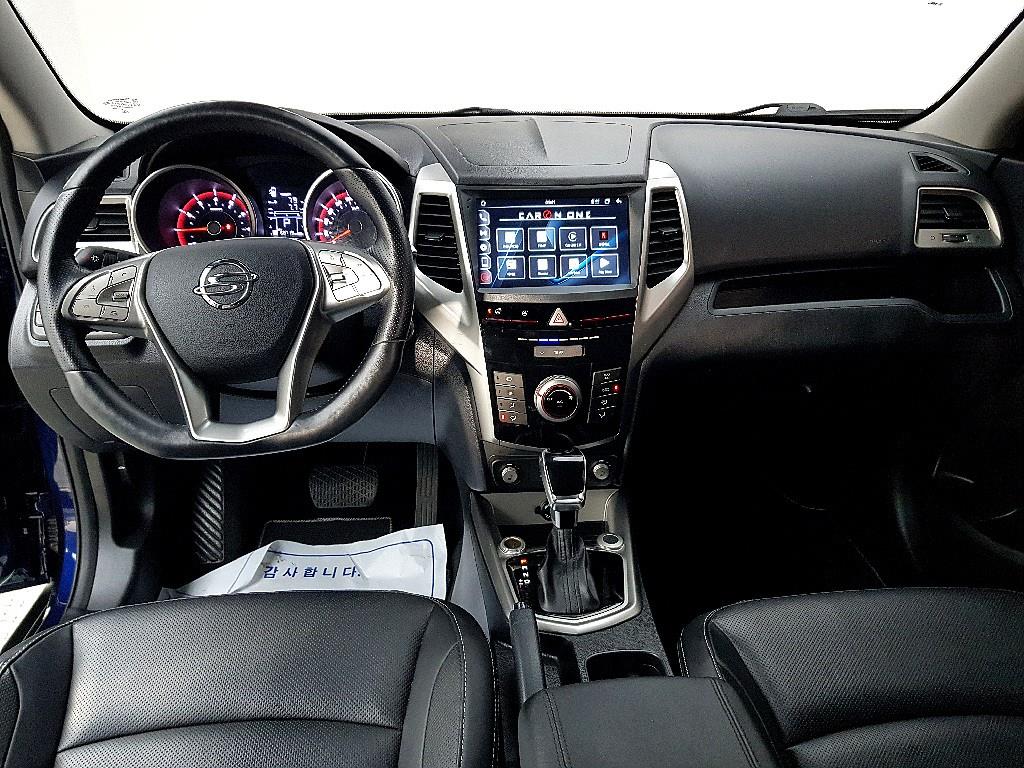 Ssangyong Tivoli - Vista 5