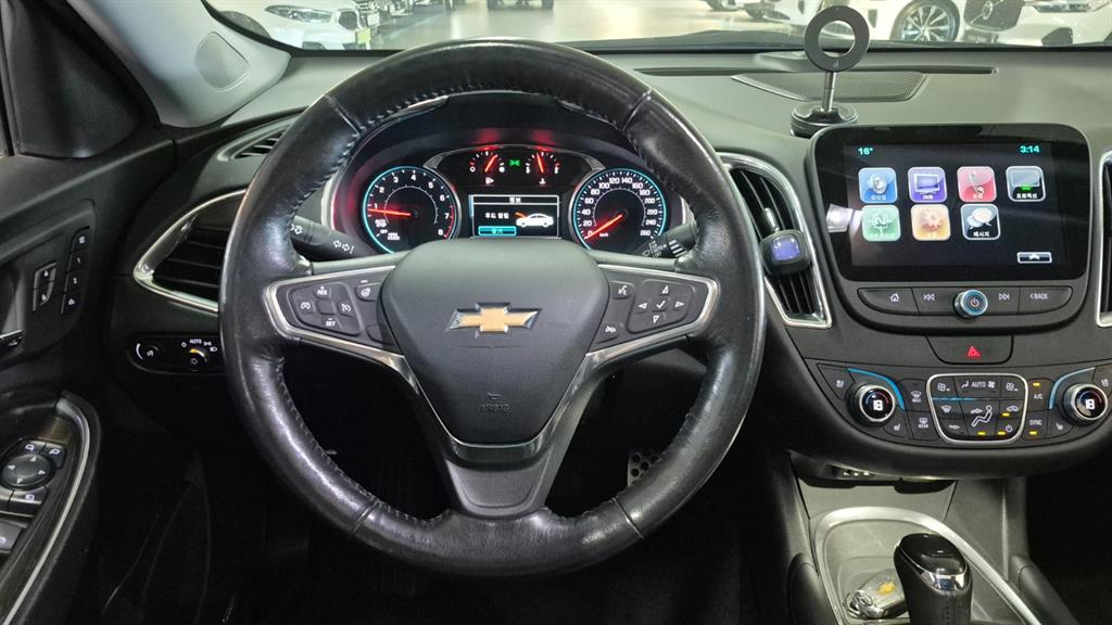 Chevrolet Malibu - Vista 4