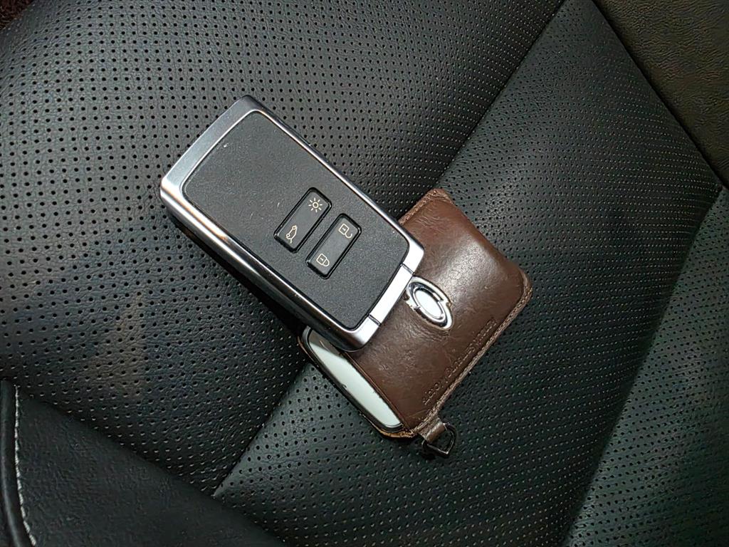 SAMSUNG QM6 2020 Blanco - Importación desde Corea - HF Imports Iquique - Foto 15