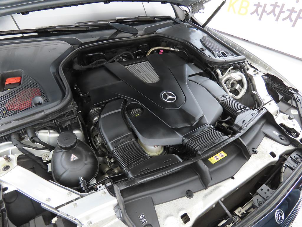 Mercedes Benz E class 2017 Plateado - Importación desde Corea - HF Imports Iquique - Foto 19