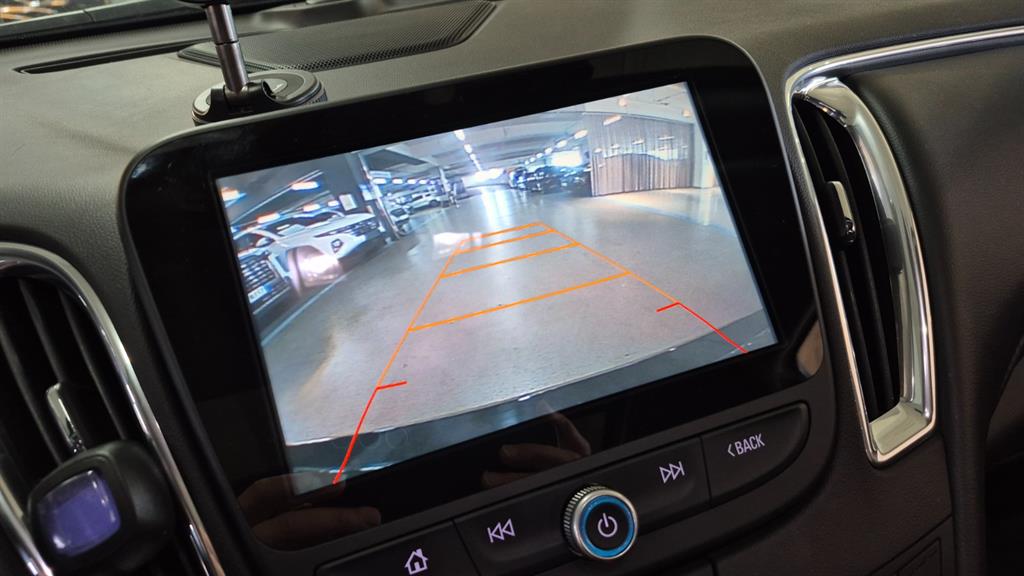 Chevrolet Malibu - Vista 5